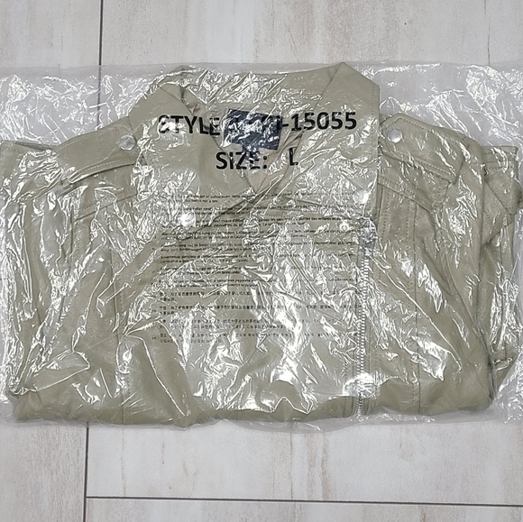 Zenana belted moto jacket - vegan leather - size large - khaki beige BNWT - Picture 2 of 4